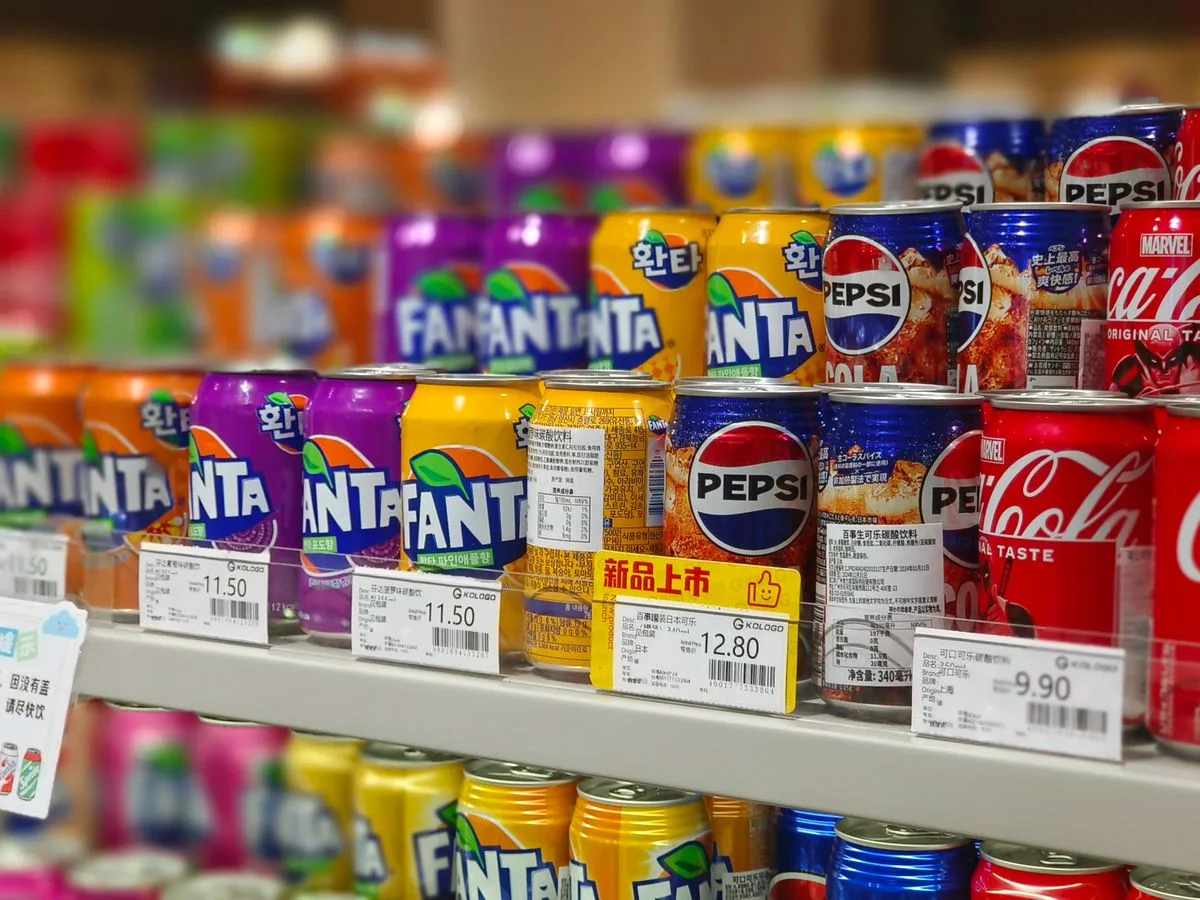 Boissons en gros — Coca-Cola, Fanta, Pepsi en rayons