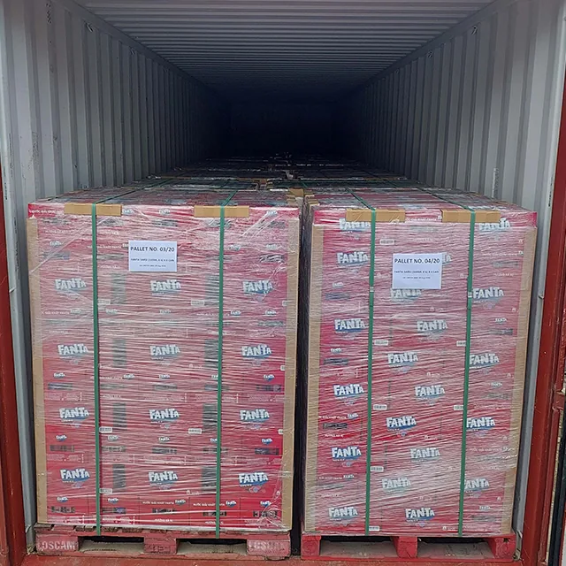 Palettes de Fanta en conteneur maritime — Euro Africa FMCG