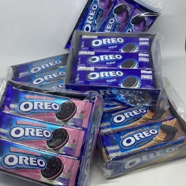 Paquets de biscuits Oreo (Original, Fraise) — grossiste Euro Africa FMCG